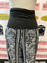 Cargar imagen en el visor de la galería, La Vie en Rose Aqua Printed Pants (Size L)