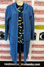 Cargar imagen en el visor de la galería, Long Blue Hooded Cable Knit Duster (Size L/XL)