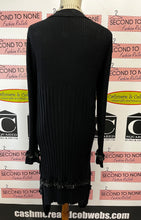 Cargar imagen en el visor de la galería, Ruffle & Ribbed Long Black Cardigan (Size XL)