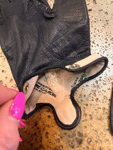 Load image into Gallery viewer, Vintage Pierre Cardin Kid Leather Driving Gloves (Size 7 1/2)