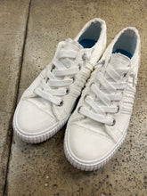 Load image into Gallery viewer, Blowfish Blaine Braid White Sneakers (Size 8)