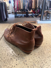 Load image into Gallery viewer, Vintage Hokus Pokus Brown Leather Lace Up Granny Boots (Size 7.5)