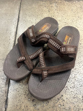 Load image into Gallery viewer, Skechers Outdoor Lifestyle Toe-Loop Brown Sandals (Size 9)