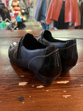 Load image into Gallery viewer, Remonte Black & Grey Dress Shoe (Size 9/EU 40)