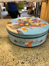 Load image into Gallery viewer, Vintage Cookie Tin