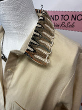 Charger l'image dans la galerie, 100% Cotton Top With Embroidered Collar & Tie Waist