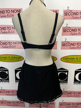 Load image into Gallery viewer, B&W Skort Swim Set (Size M)
