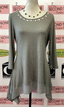 Charger l'image dans la galerie, Haut de collier de pierres précieuses (S)