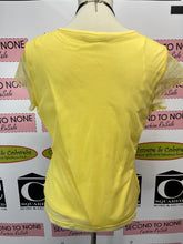Cargar imagen en el visor de la galería, Cleo Petites Yellow-Embroidered Tee (Size L)