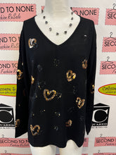 Cargar imagen en el visor de la galería, Sequin Hearts V-Neck Sweater