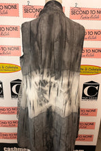 Charger l'image dans la galerie, Grey Long Embroidered Vest (Size L)