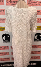Charger l'image dans la galerie, White Lace Short Sleeve Dress (Size 1XL)
