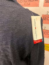 Charger l'image dans la galerie, NWT Navy Snowflake Turtleneck Sweater (Size M)