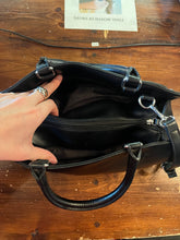 Cargar imagen en el visor de la galería, Jones New York Black Purse
