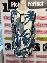 Charger l'image dans la galerie, NWT Fashion Village Tunic (Size L/XL)