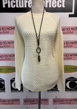 Load image into Gallery viewer, NWT Vero Moda Knit O-Neck Blouse (Size M)