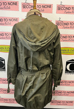 Load image into Gallery viewer, Hooded Light Weight Jacket (Size M)