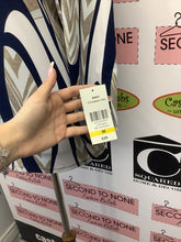 Charger l'image dans la galerie, NWT Missy Gold Foiled Top (Size M)