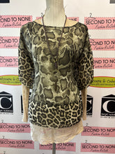 Charger l'image dans la galerie, NWT Michael Kors Snake Print Top (Size S)