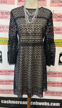Charger l'image dans la galerie, J.Crew Black Eyelet Dress (Size 14)