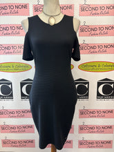Load image into Gallery viewer, GUESS Fitted Cocktail Dress (Size M)
