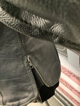 Cargar imagen en el visor de la galería, Chaqueta de cuero Canadian Motorcycle Co. (L)