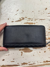 Cargar imagen en el visor de la galería, GUESS Black Wallet