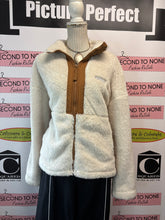 Load image into Gallery viewer, Columbia Fuzzy White & Tan Sweater (Size XL)