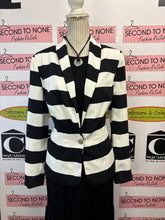 Charger l'image dans la galerie, Cartise Black & White Striped Blazer (Size 10)