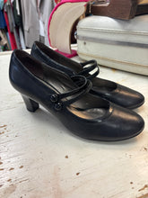 Load image into Gallery viewer, Naturalizer NIB Mary Jane Heel (Size 7.5)
