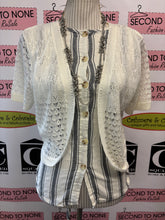 Cargar imagen en el visor de la galería, White Shawl (Size XL)