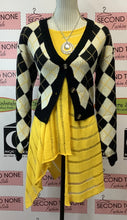 Cargar imagen en el visor de la galería, Cárdigan a cuadros Sunshine (S)