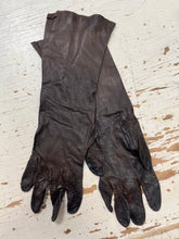 Load image into Gallery viewer, Vintage Dark Brown Leather Gloves (Size S)
