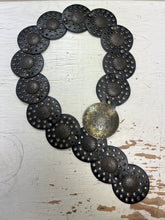 Cargar imagen en el visor de la galería, Adjustable Medallion Grommet Belt (Size S)