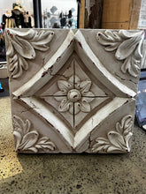 Charger l'image dans la galerie, Square Plaster Decorative Artwork