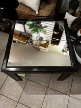 Cargar imagen en el visor de la galería, Mirror-Tile Top Coffee Table
