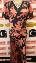 Charger l'image dans la galerie, Jacques Vert Silk-Blend Grey and Pink Set (Size 18/14)