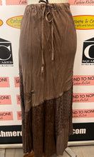 Charger l'image dans la galerie, Brown Beaded & Embroidered Tank & Skirt Set (Size M)
