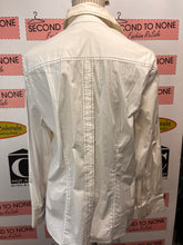 Cargar imagen en el visor de la galería, Olsen Europe Contrast Stitched White Blouse (Size 12)