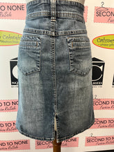 Load image into Gallery viewer, Denim Skirt (Size 9)