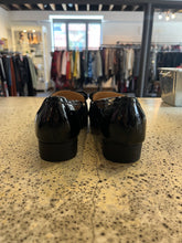 Charger l'image dans la galerie, Bandolino Black Bow Loafers (Size 7.5)