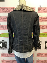 Load image into Gallery viewer, Gelco Snakeskin Chic Jacket (Size 40)