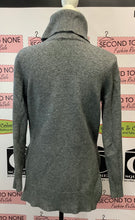 Cargar imagen en el visor de la galería, Top de punto con abertura y cremallera de Seven Sisters (L)