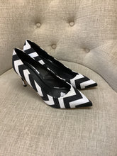 Load image into Gallery viewer, ASOS Black & White Chevron Pumps (Size 7)