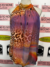 Cargar imagen en el visor de la galería, Funky Illusion Neck Printed Blouse (Size L)