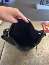 Cargar imagen en el visor de la galería, Great American Leather Works Black Crossbody Bag