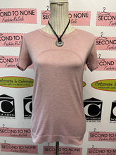 Cargar imagen en el visor de la galería, Stretchy Lululemon T-Shirt (Size S)
