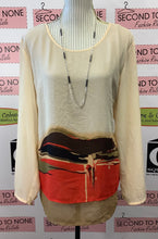 Cargar imagen en el visor de la galería, Blusa fluida de pintura tribal (XL)