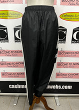 Charger l'image dans la galerie, Nike Windbreaker Jogging Pants (Size S)
