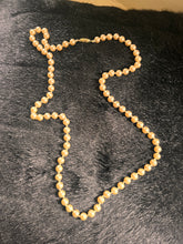 Cargar imagen en el visor de la galería, Vintage Hand-Knotted Real Pearl Necklace